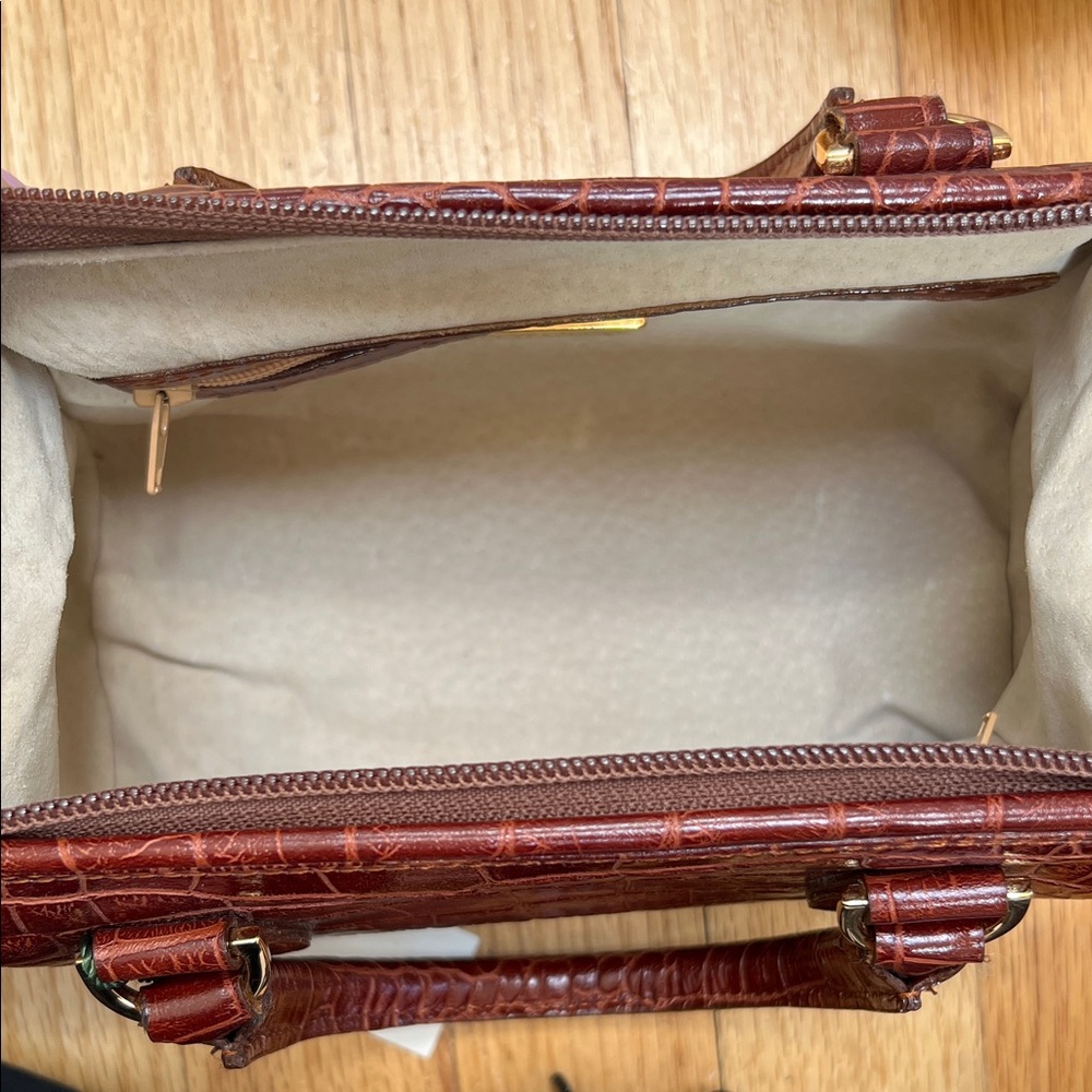 Italian Croc-Embossed Mini Satchel Burgundy/Brown Top-Handle Bag - Picture 5 of 7